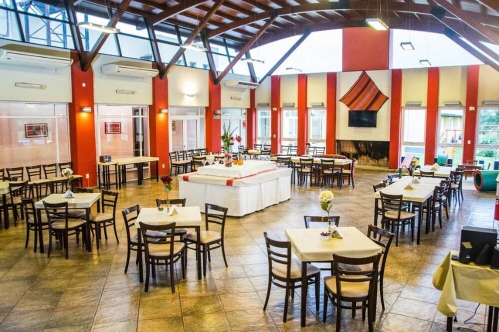 Howard Johnson Inn Rosario De La Frontera Eksteriør bilde