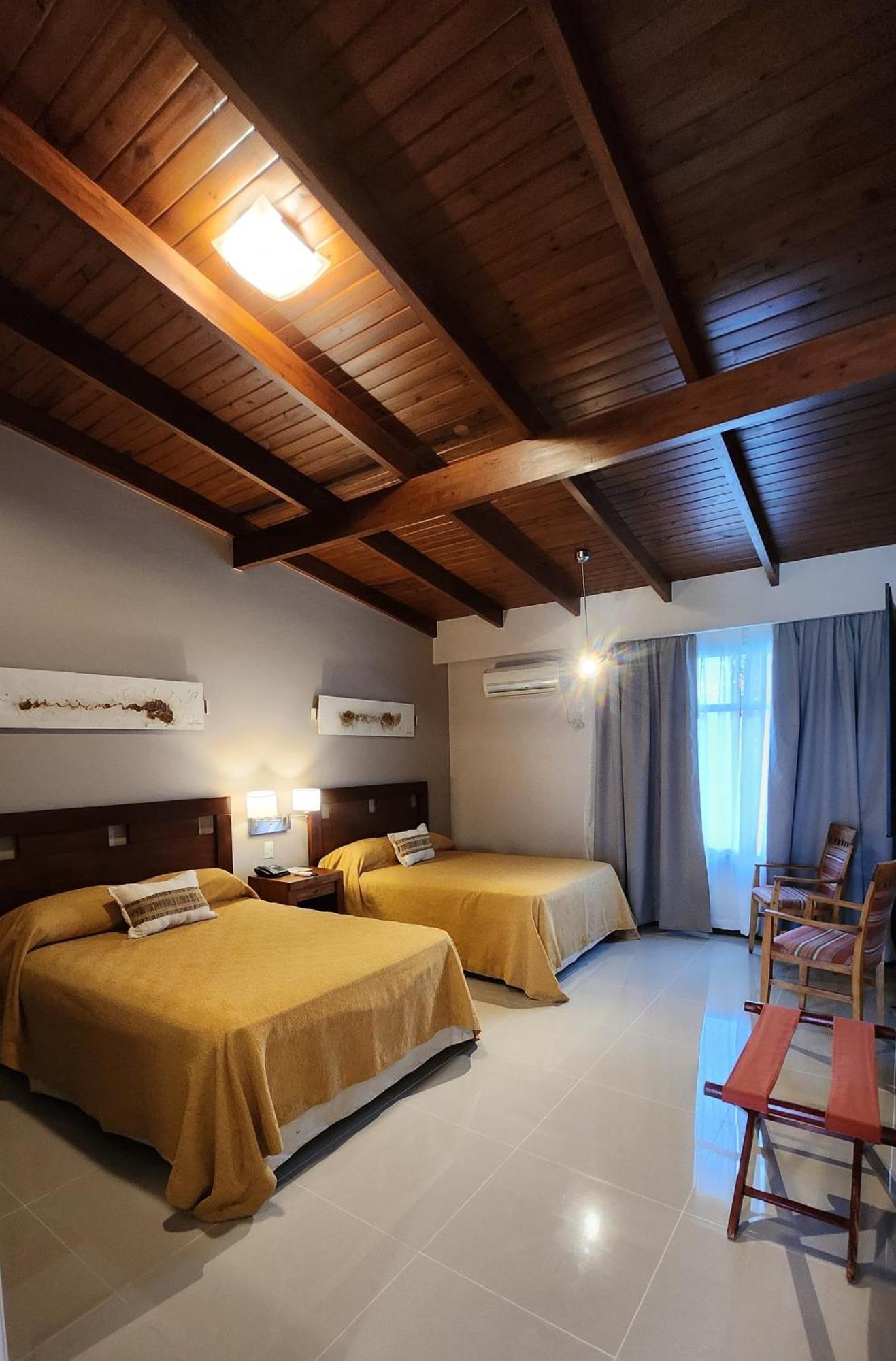 Howard Johnson Inn Rosario De La Frontera Eksteriør bilde